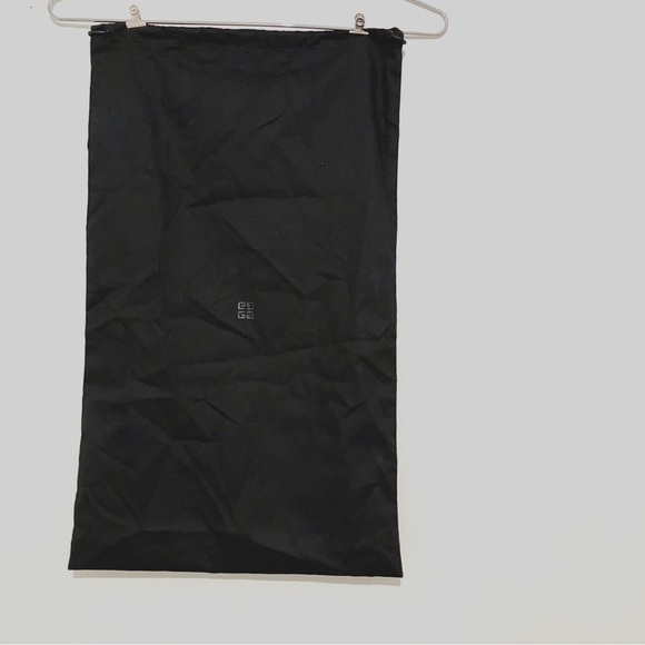 Givenchy • Large Drawstring Dust Bag in Black - Picture 3 of 6